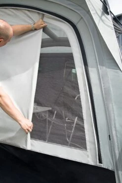 DWT Rodeo Air (320 X 200+100 Cm) Busvorzelt -Thule Verkaufsgeschäft 65eb3d3cc02938.97173589