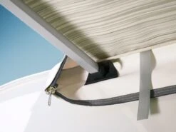 Thule Omnistor 1200 350 Mystic Grey Sackmarkise -Thule Verkaufsgeschäft thuleomnistor1200 supportkit 1 ecommerce 13