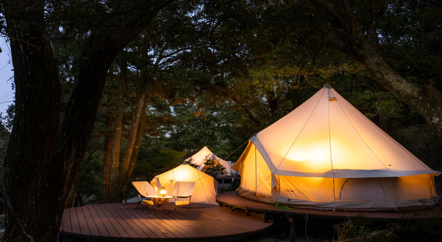 Titelseite -Thule Verkaufsgeschäft Engadin 2006 114